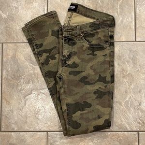 Hudson brand cropped camouflage Krista skinny jeans